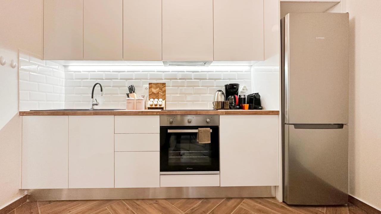 Valtetsiou Central 50Sqm Apt In Athens Apartment Екстериор снимка