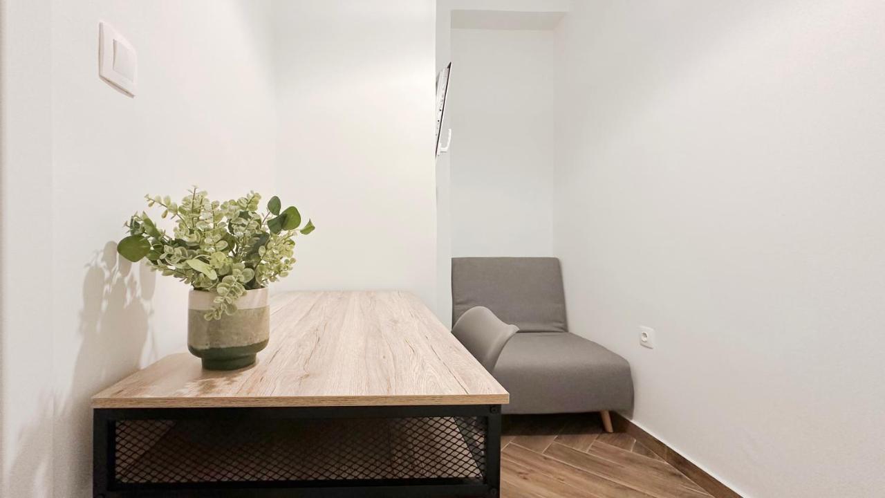 Valtetsiou Central 50Sqm Apt In Athens Apartment Екстериор снимка